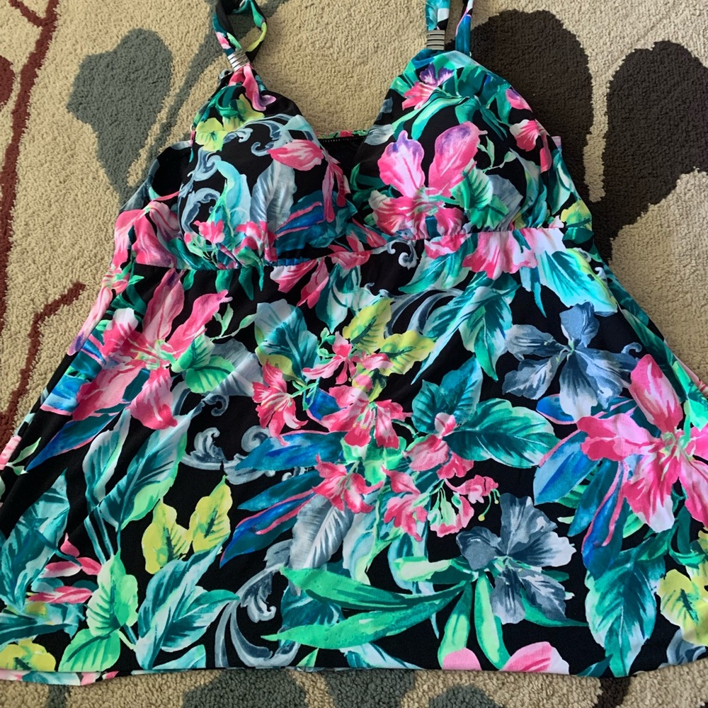 Trimshaper tankini